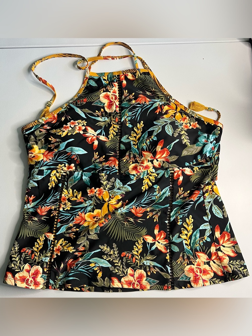 NWT Time and Tru Floral Halter Tankini Swim Top